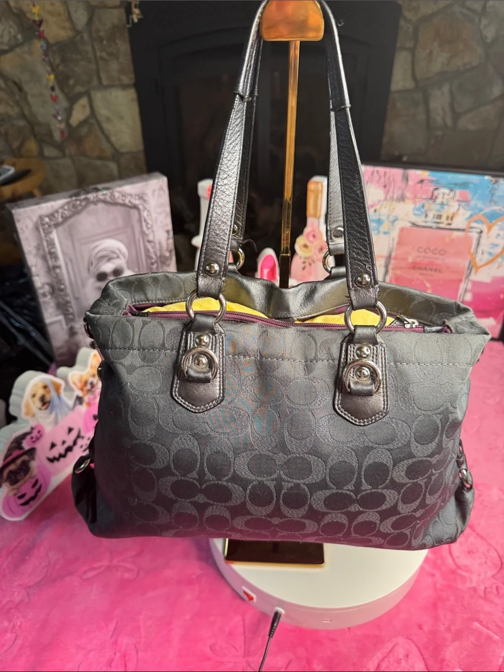 Coach signature metallic